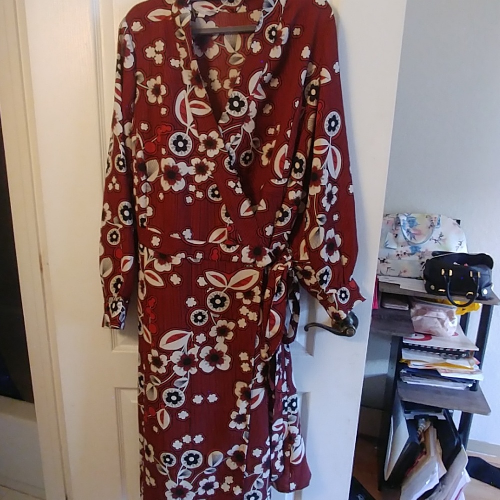 Floral Wrap Dress (Never Worn)